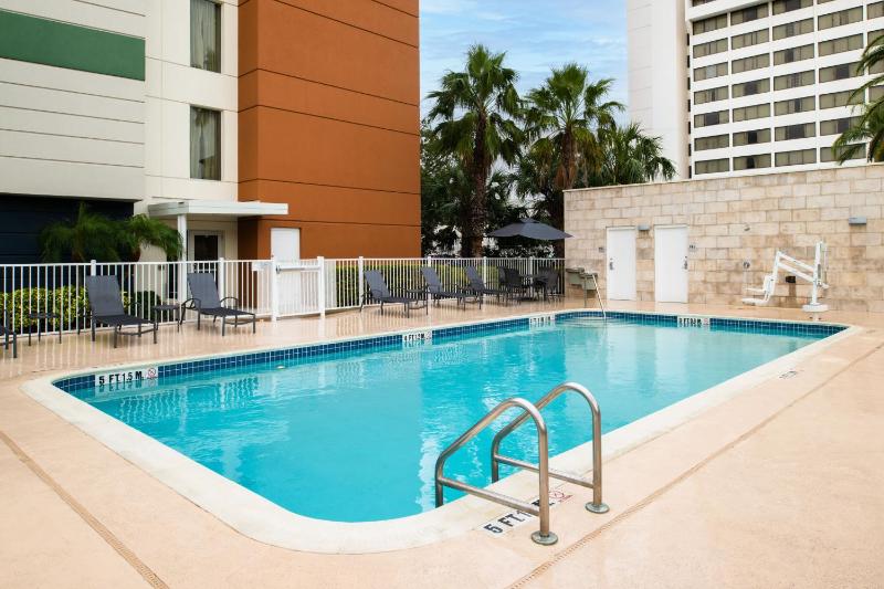 Fairfield Inn & Suites by Marriott Tampa Westshore/Airport - image 18