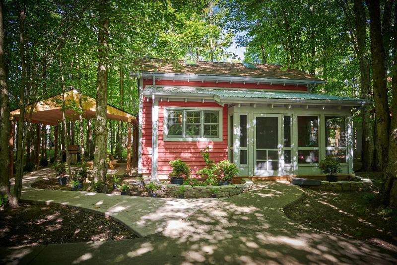 Two-Bedroom House image 1