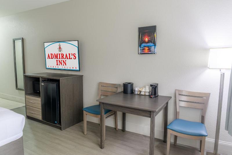 Admiral's Inn on Tybee Island - image 29