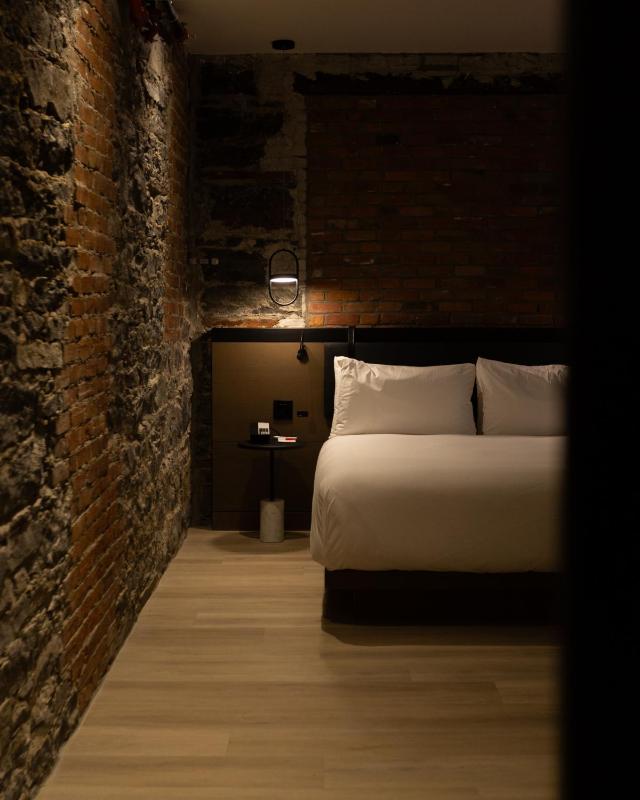 Le Petit Hotel Notre Dame - image 10