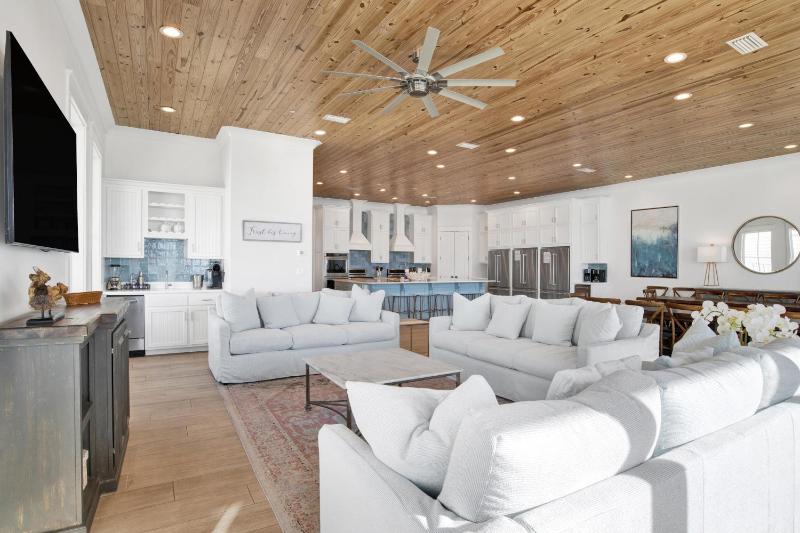Seaside West 12 Bdrm 115 Bath Private Pools Sleeps 36 - image 18
