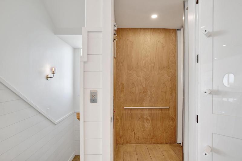 OneTwo-Bedroom Holiday home image 4