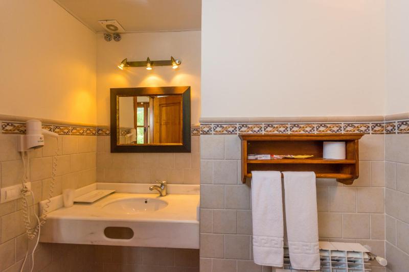 Superior Double Room image 2