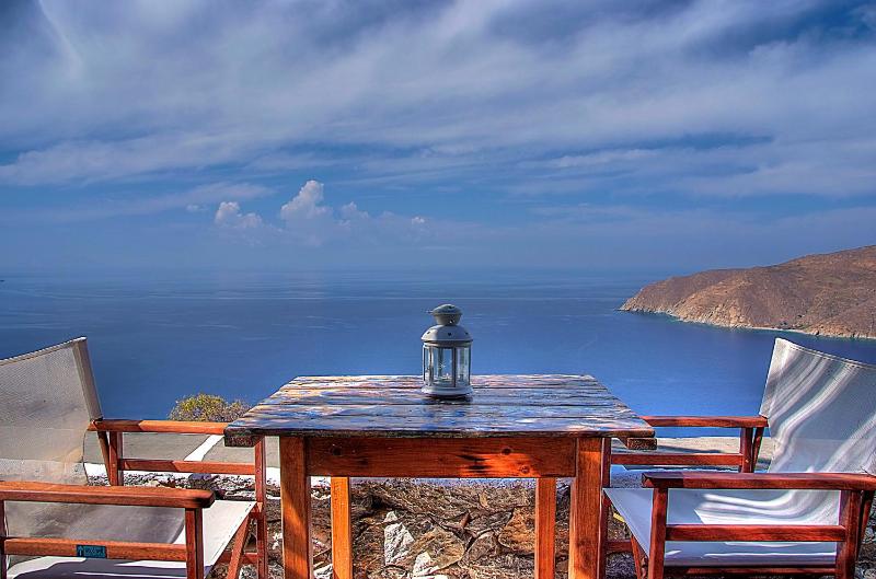 Studio with Sea View image 1