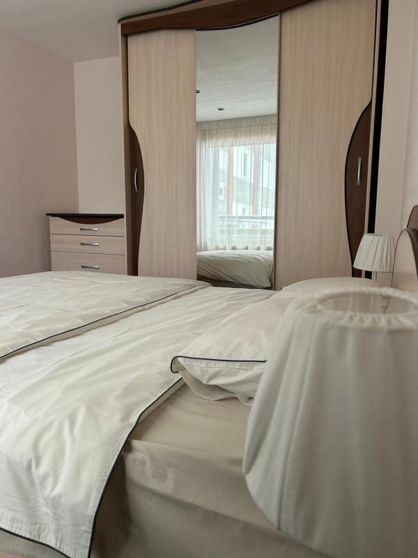 Apartment image 3