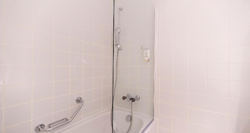Business Double Room image 2