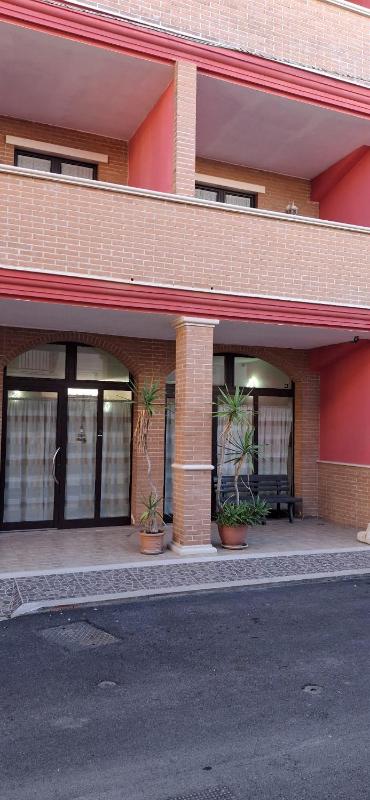 Double Room with Private Bathroom image 1