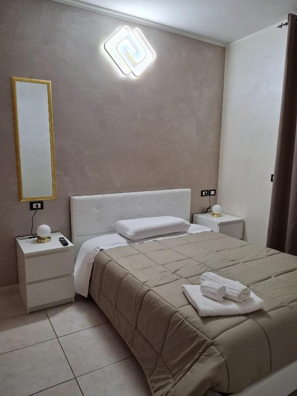 Single Room with Private Bathroom image 2