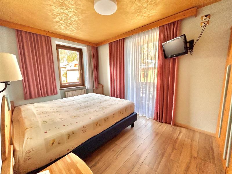 Superior Double Room with Mountain View image 2