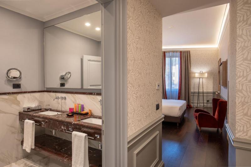 The Inn at the Spanish Steps Elegant Collection - The Gem - image 5
