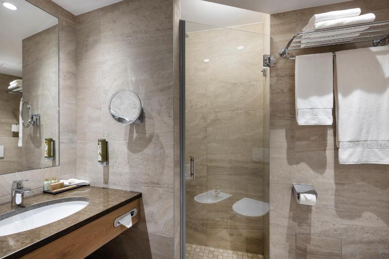 Double Room with Garden View image 1