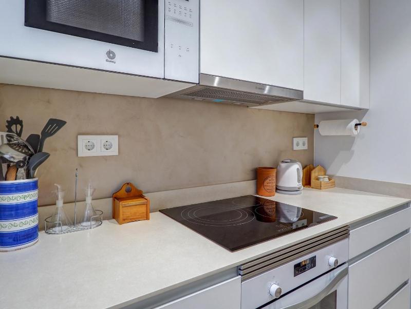 Red Velvet Apartment by Hello Homes Sitges - image 12