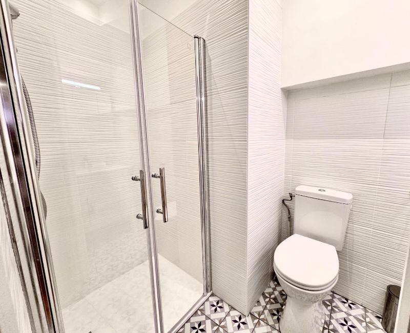 Two-Bedroom Deluxe Apartment image 3