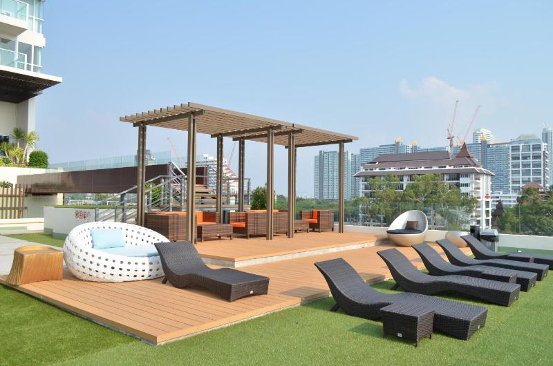 Everyday Beachfront Stylish Luxury Jomtien - image 18
