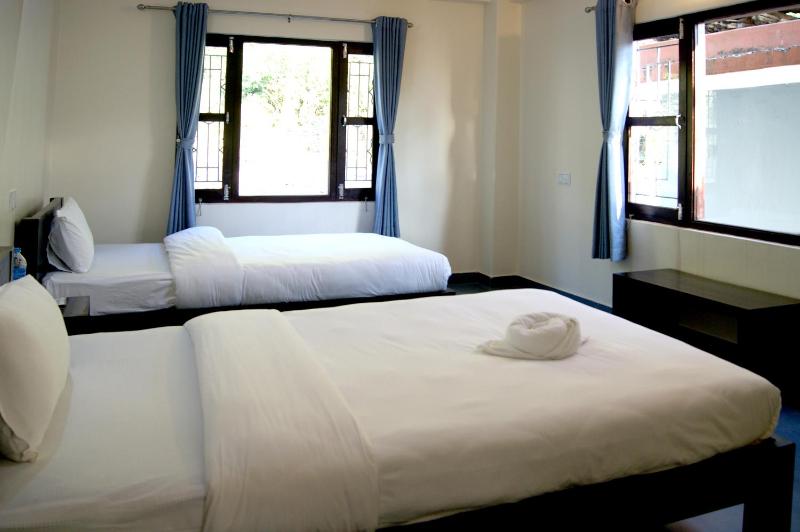Double or Twin Room image 2