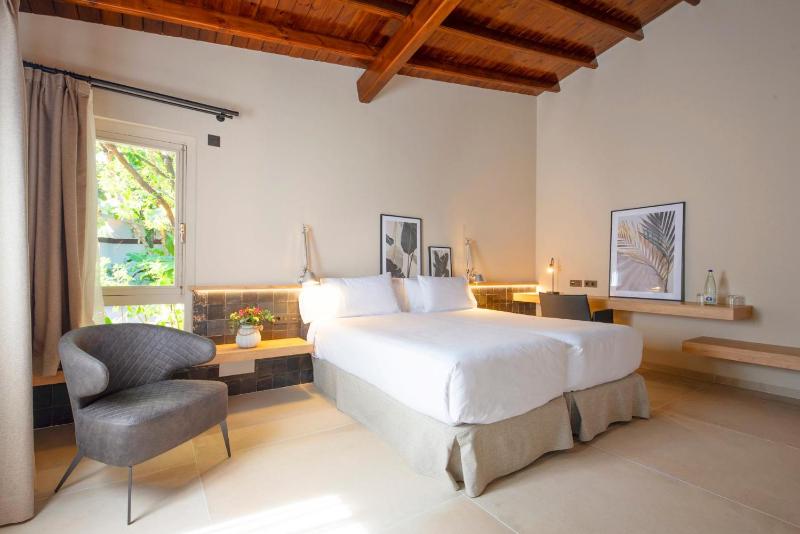 Double Room Oasis 2 (2 Adults) image 3