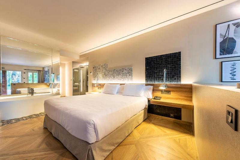Junior Suite (1 Adult) image 4