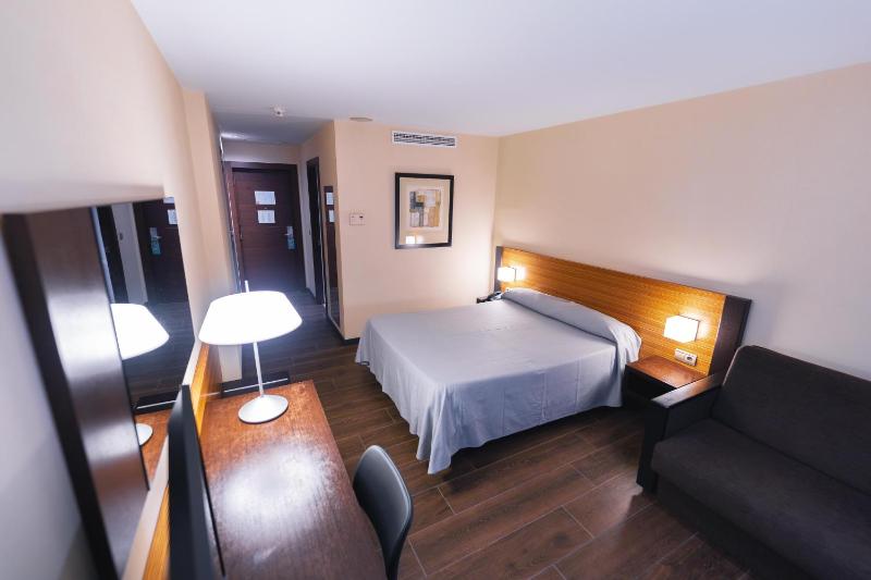 Double or Twin Room (2 Adults) image 3