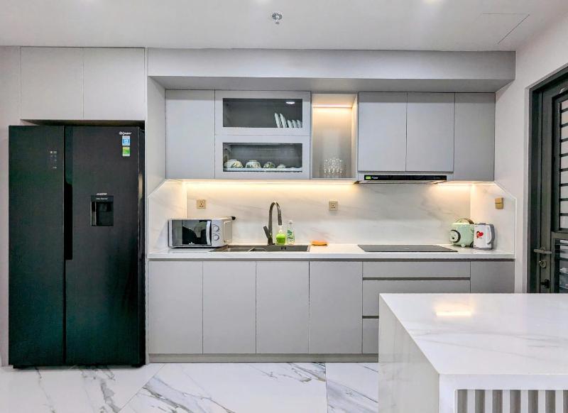 Real Homes - image 6