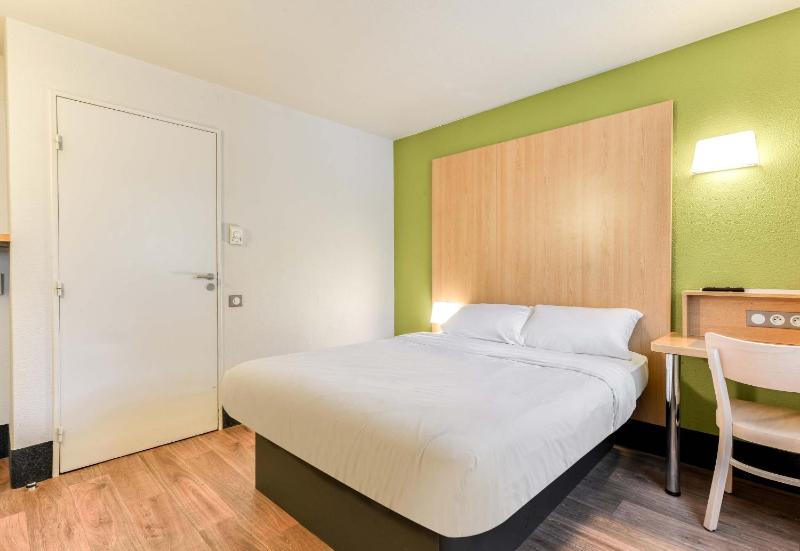 Double Room - Disability Access image 1