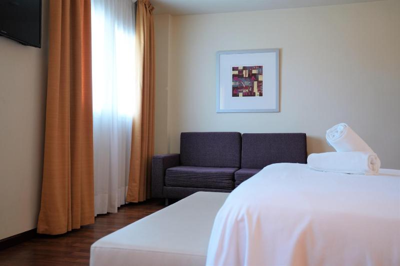 Premium Double Room (2 Adults) image 3