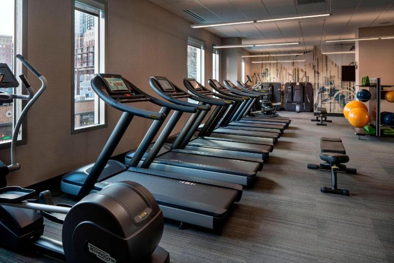 Residence Inn by Marriott Seattle Downtown/Convention Center - image 8