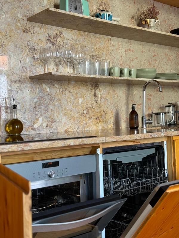 samesame living - image 13