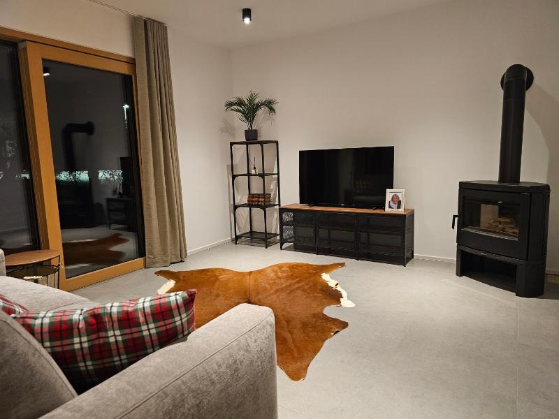 Two-Bedroom Apartment with Terrace image 4