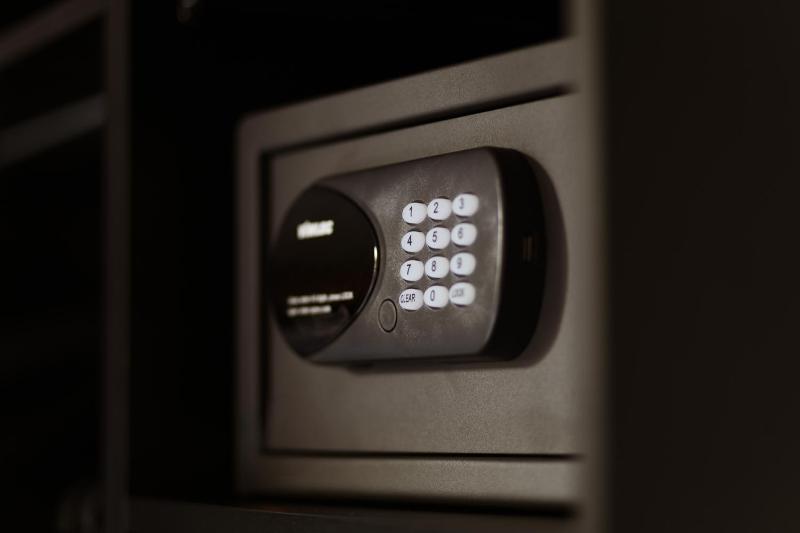 Junior Suite with Balcony image 2