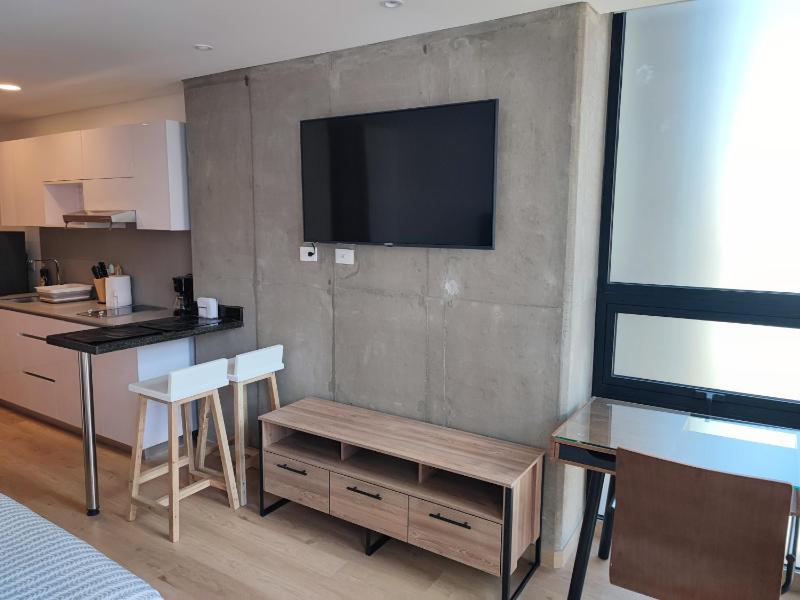 ApartaSuite Centro Internacional - image 9