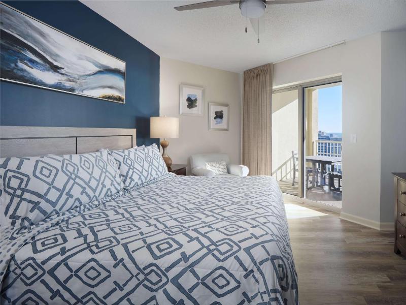 Two-Bedroom Condo with Ocean View image 4
