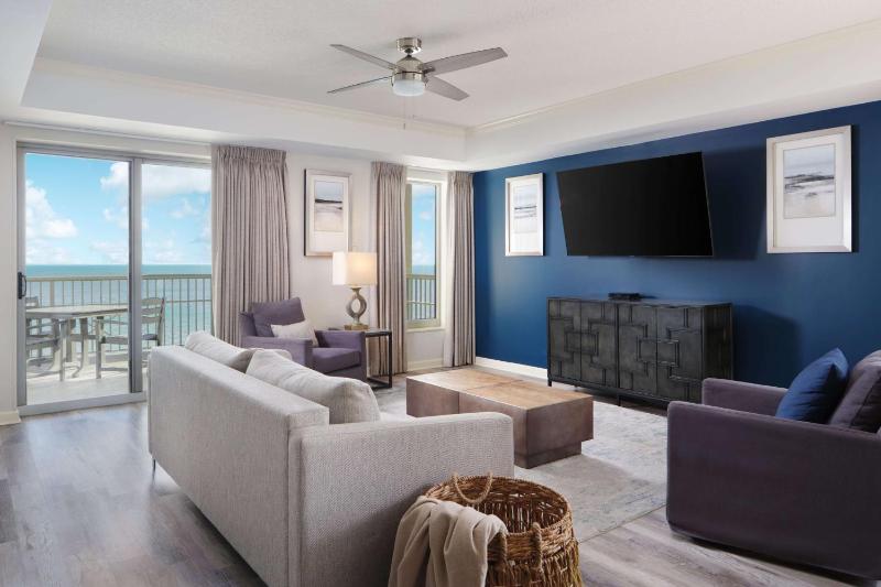 Two-Bedroom Condo - Oceanfront View image 4
