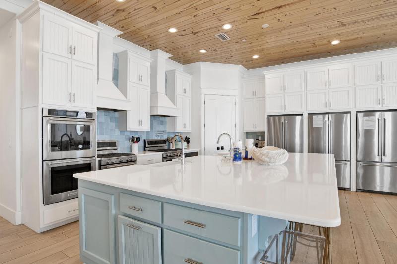 Seaside West 12 Bdrm 115 Bath Private Pools Sleeps 36 - image 12
