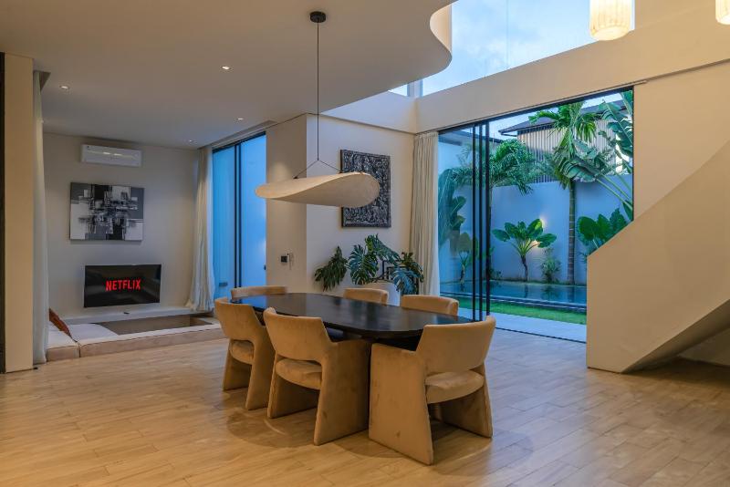 Villa Kiyoji: Brand New Minimalistic 3BR in Umalas - image 29