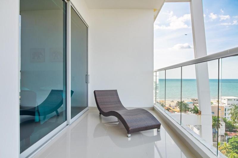 Beach 2-bedroom apartment - image 2