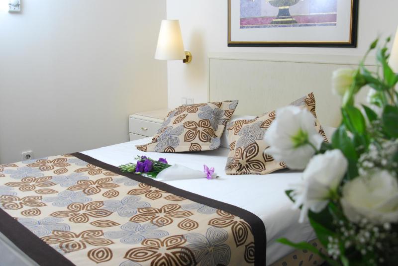 Class Hotel - image 15