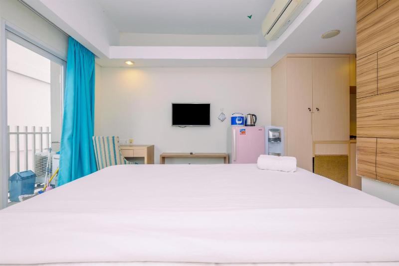Homey and Nice Studio Bogor Icon Apartment By Travelio - image 2