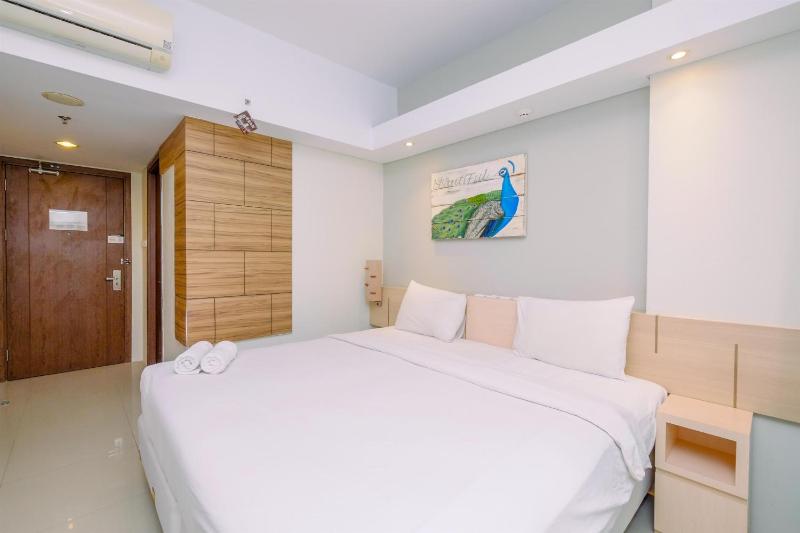 Homey and Nice Studio Bogor Icon Apartment By Travelio - image 7