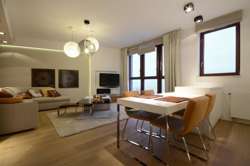 SEA TOWERS Panorama Apartments by Noclegi Renters - image 25