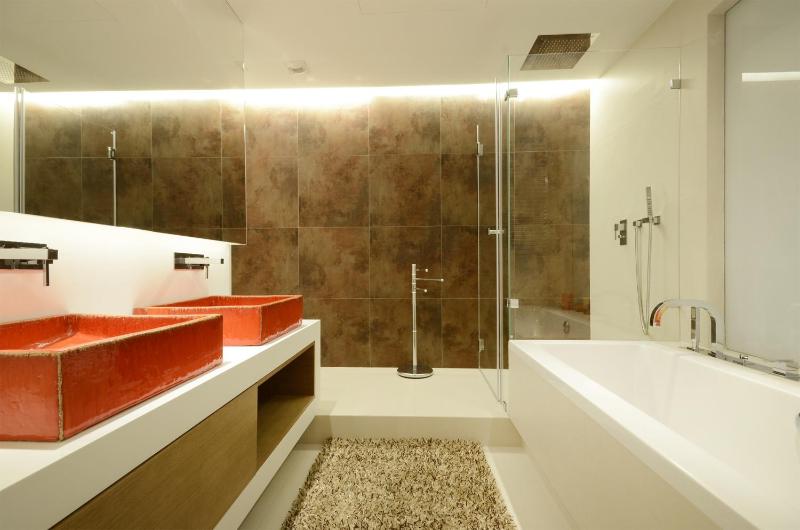 SEA TOWERS Panorama Apartments by Noclegi Renters - image 18