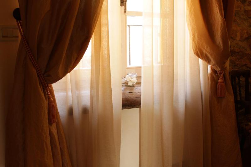 Double Room image 3