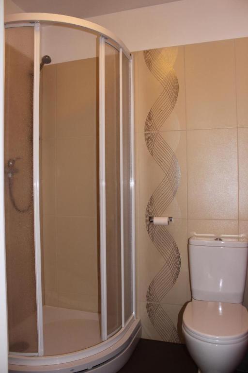 Single Room image 4