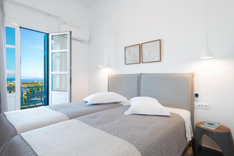Double or Twin Room with Sea View image 1