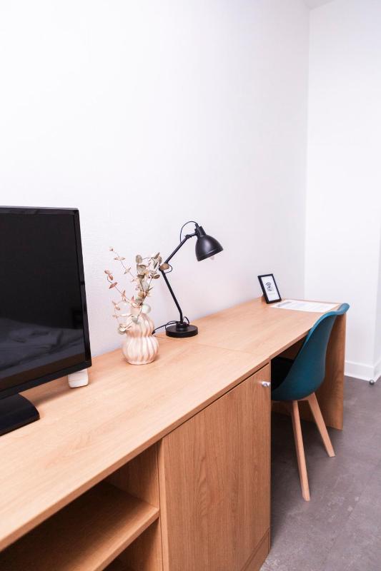 Standard Twin Room image 3