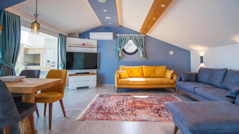 Luxury Apartment with Private Heated Pool - Wave Maker - image 23