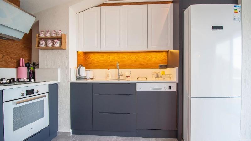 Luxury Apartment with Private Heated Pool - Wave Maker - image 31