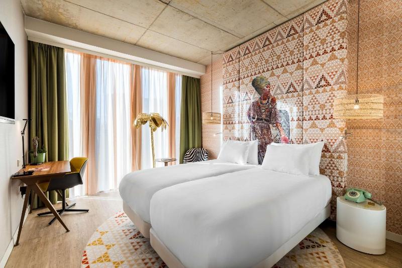  nhow Double or Twin Room image 1