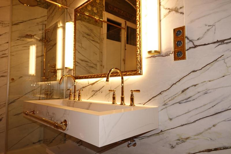 Suite with View image 1