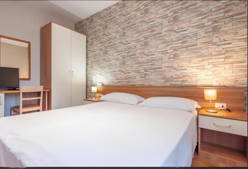 Double or Twin Room image 1