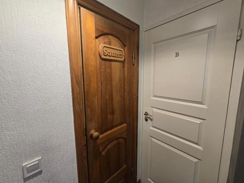 6B Meridian studio with Sauna - image 8
